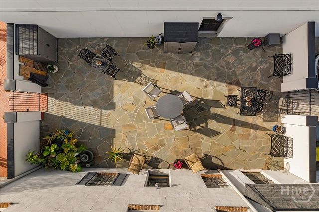 510 E Mcdonough Street, Savannah, GA 31401