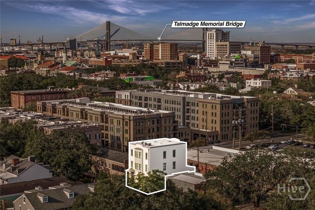 510 E Mcdonough Street, Savannah, GA 31401