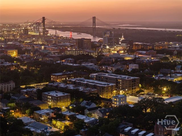 510 E Mcdonough Street, Savannah, GA 31401