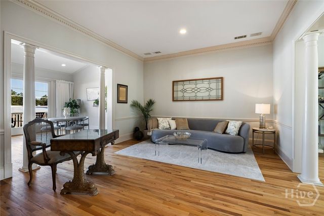 510 E Mcdonough Street, Savannah, GA 31401