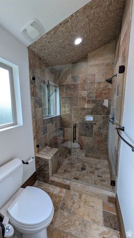8 S MOUNTAIN WOOD LN, Sandy, UT 84092