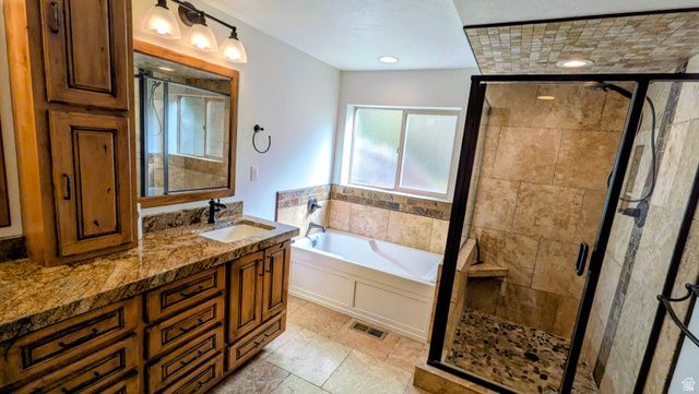 8 S MOUNTAIN WOOD LN, Sandy, UT 84092