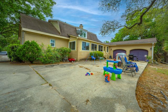1614 Oak Island Drive Drive, Charleston, SC 29412