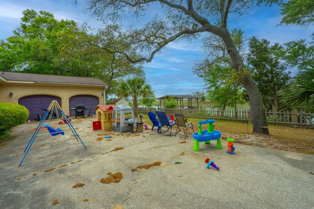 1614 Oak Island Drive Drive, Charleston, SC 29412
