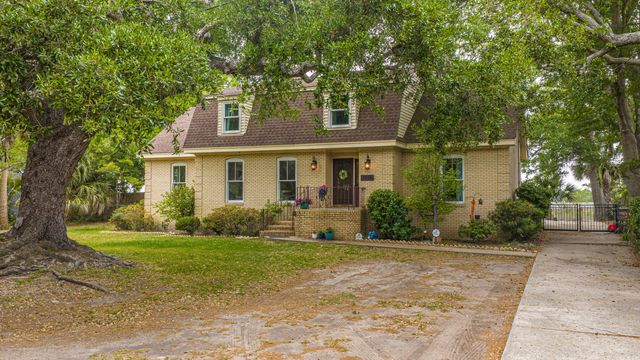 1614 Oak Island Drive Drive, Charleston, SC 29412