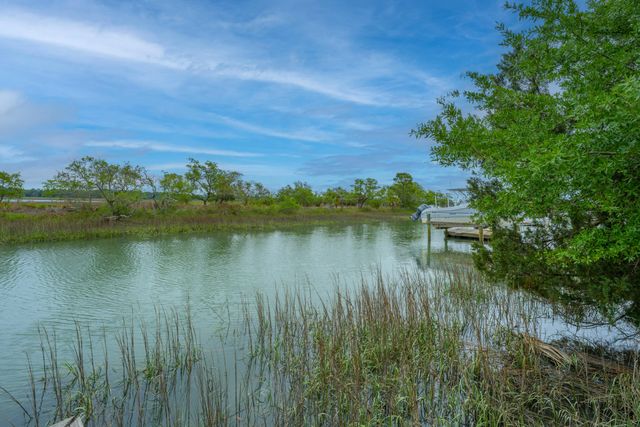 1614 Oak Island Drive Drive, Charleston, SC 29412