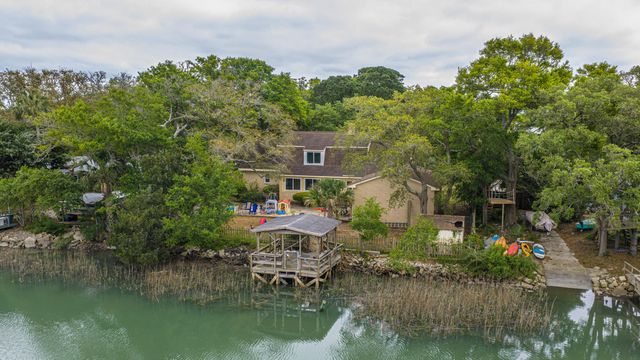 1614 Oak Island Drive Drive, Charleston, SC 29412