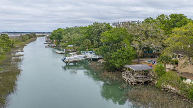 1614 Oak Island Drive Drive, Charleston, SC 29412