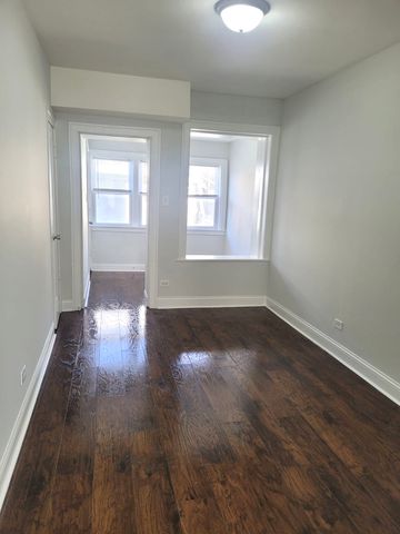 4876 W Armitage Avenue 1R, Chicago, IL 60639