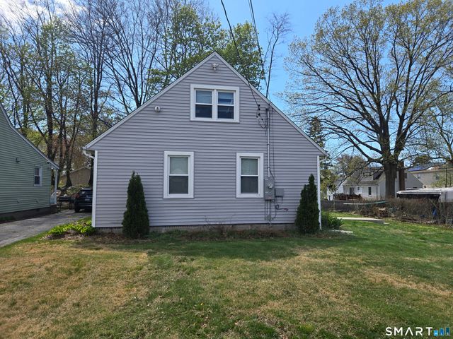 275 Burnsford Avenue, Bridgeport, CT 06606