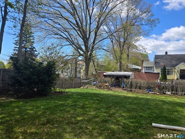 275 Burnsford Avenue, Bridgeport, CT 06606