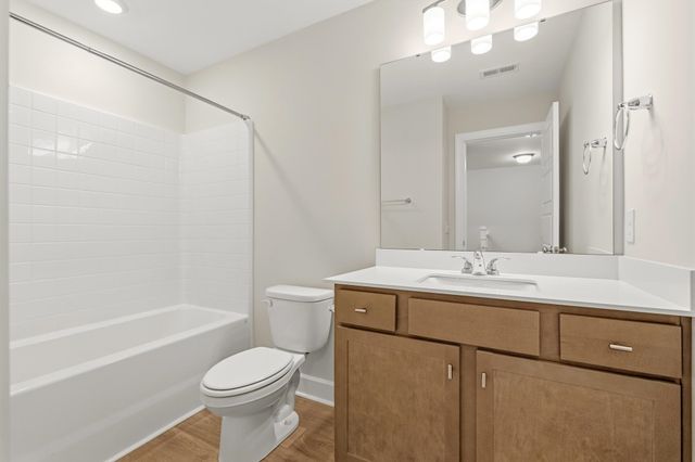 314 Hollenbeck Place, Greenville, SC 29607
