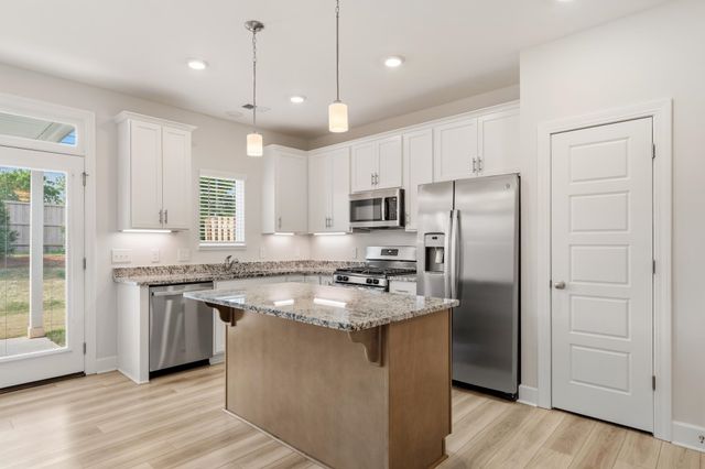 314 Hollenbeck Place, Greenville, SC 29607