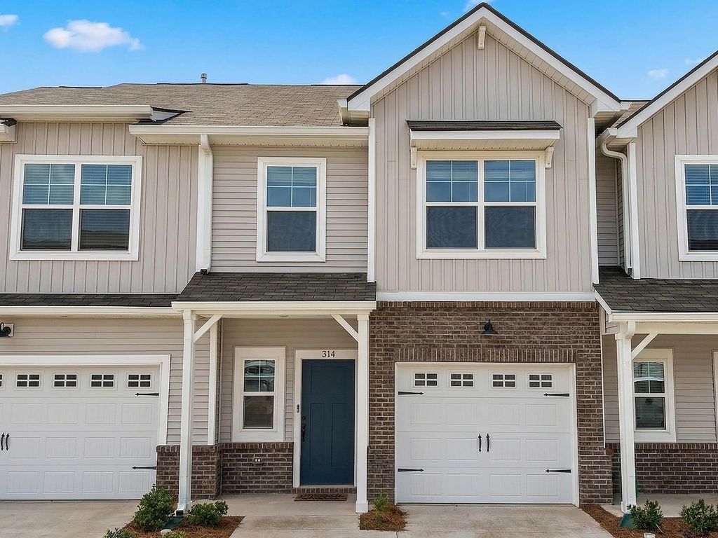 314 Hollenbeck Place, Greenville, SC 29607