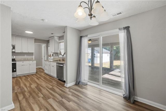 103 Woodhaven RD, Newport News, VA 23608