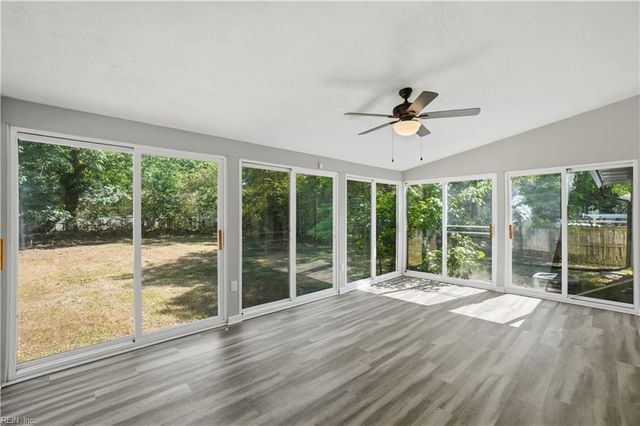 103 Woodhaven RD, Newport News, VA 23608