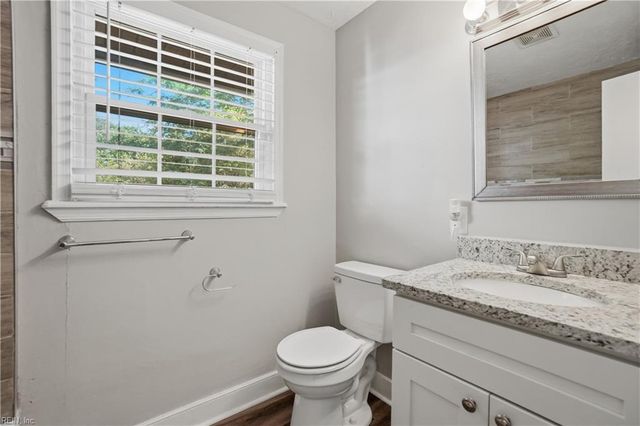 103 Woodhaven RD, Newport News, VA 23608