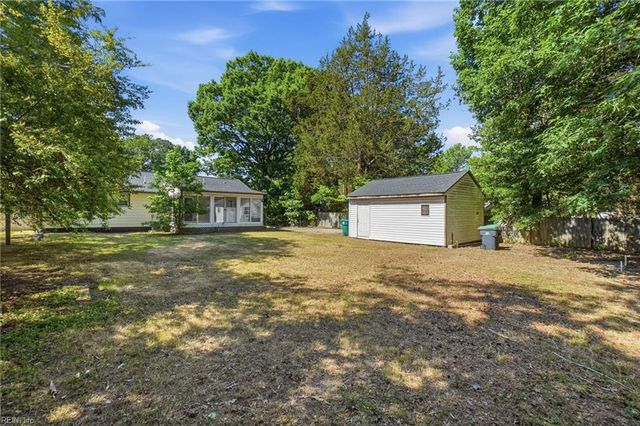 103 Woodhaven RD, Newport News, VA 23608