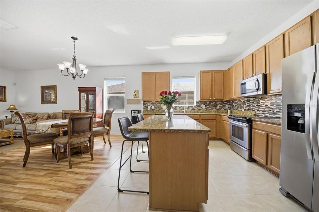 Image 13 of property listing at 4126 91ST AVENUE E, Parrish, FL 34219