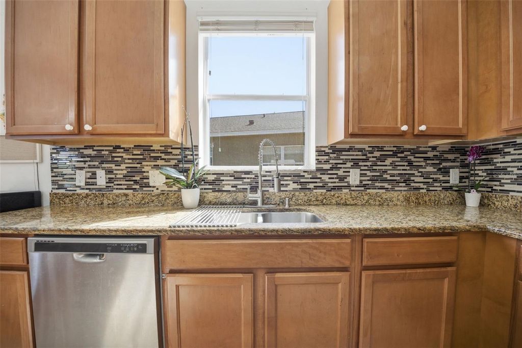 Image 14 of property listing at 4126 91ST AVENUE E, Parrish, FL 34219