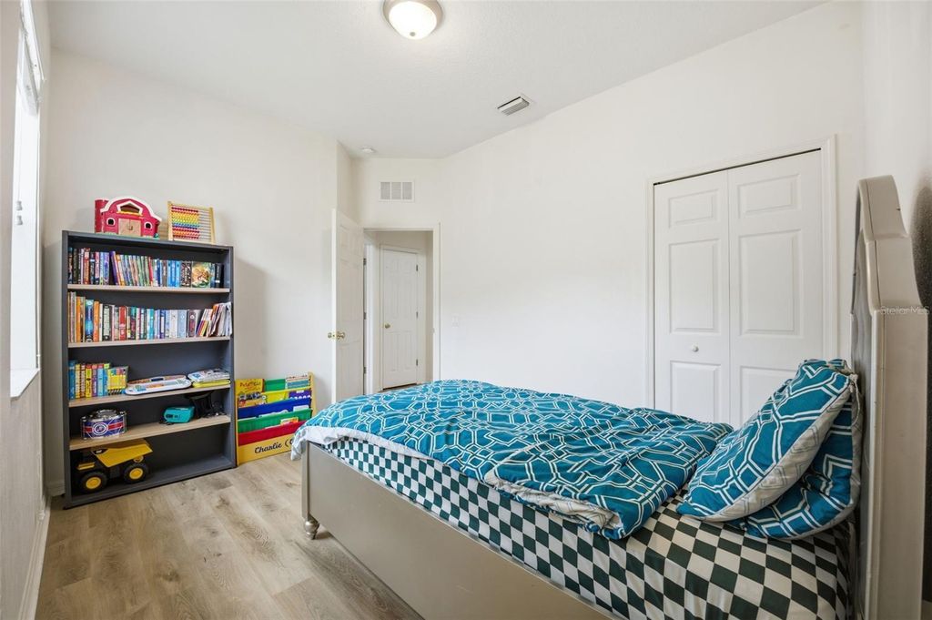 Image 28 of property listing at 4126 91ST AVENUE E, Parrish, FL 34219