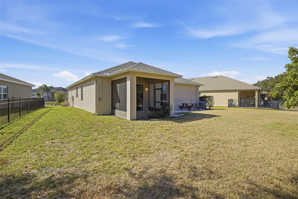 Image 37 of property listing at 4126 91ST AVENUE E, Parrish, FL 34219