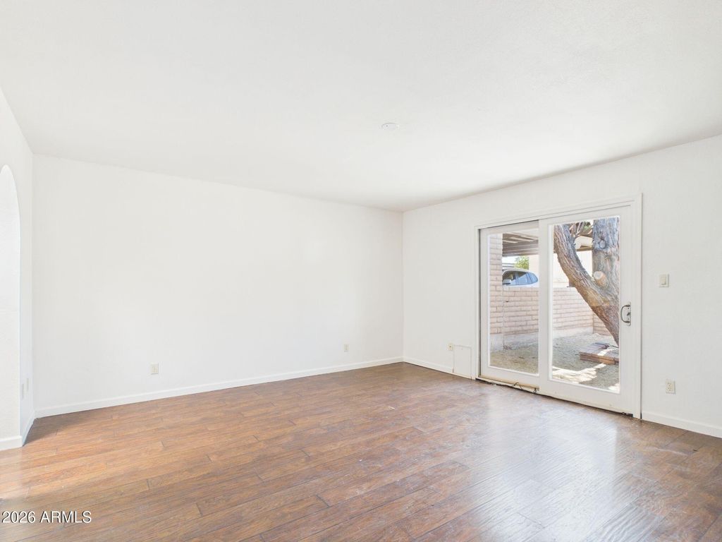 Image 14 of property listing at 2426 N SHADE TREE Circle, Tucson, AZ 85715