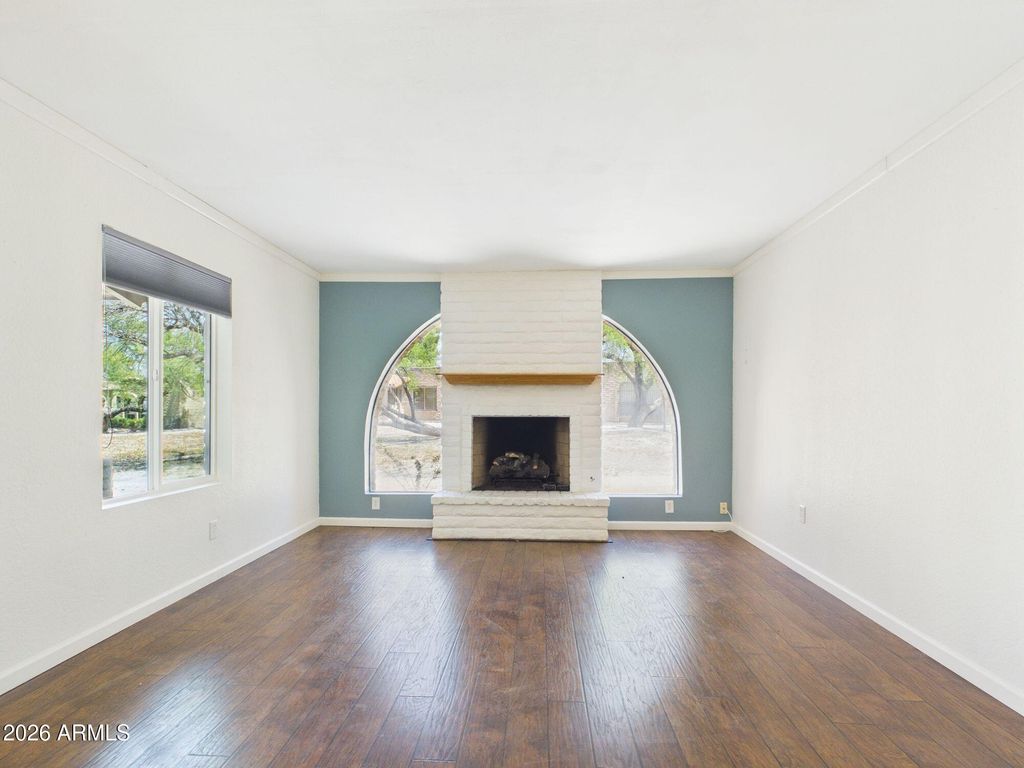 Image 2 of property listing at 2426 N SHADE TREE Circle, Tucson, AZ 85715