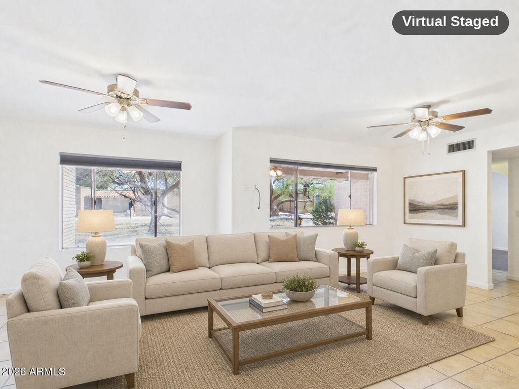 Image 7 of property listing at 2426 N SHADE TREE Circle, Tucson, AZ 85715