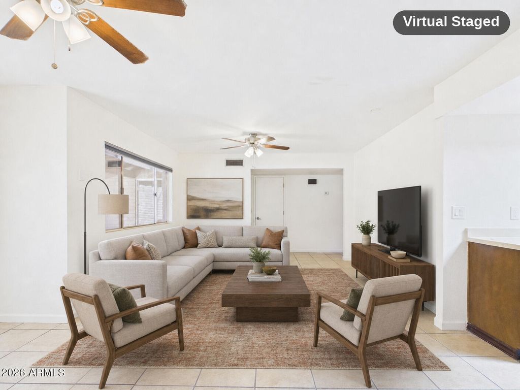 Image 9 of property listing at 2426 N SHADE TREE Circle, Tucson, AZ 85715