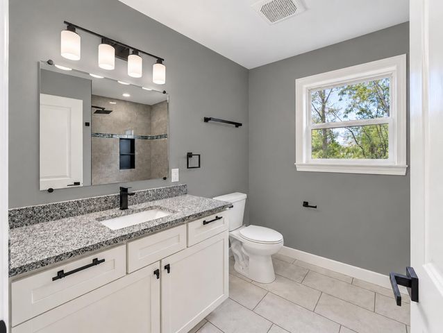 615 Yellowstone Road, Valparaiso, IN 46385