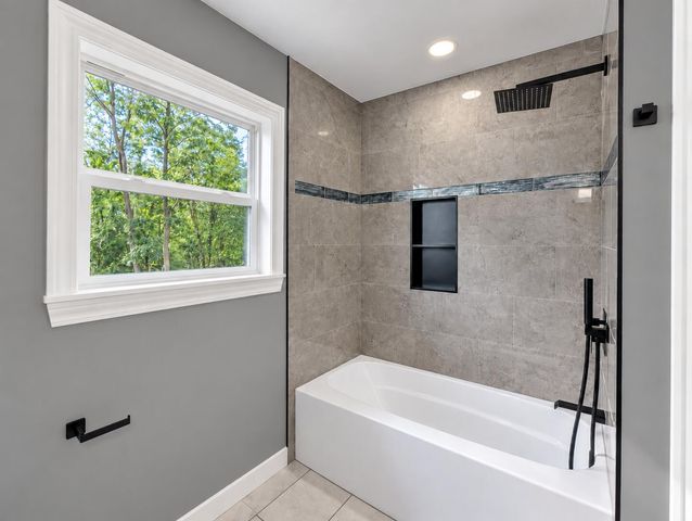615 Yellowstone Road, Valparaiso, IN 46385