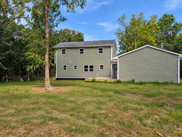 615 Yellowstone Road, Valparaiso, IN 46385