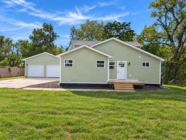 615 Yellowstone Road, Valparaiso, IN 46385