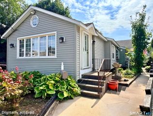 40 Andrews Avenue, Milford, CT 06460
