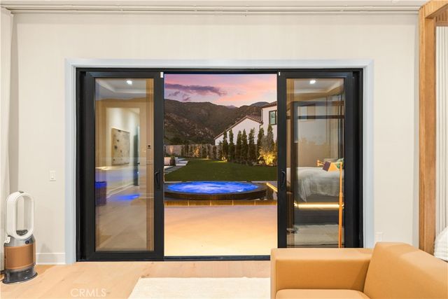 18472 Boulder Bluff, Silverado, CA 92676
