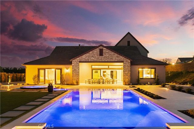 18472 Boulder Bluff, Silverado, CA 92676