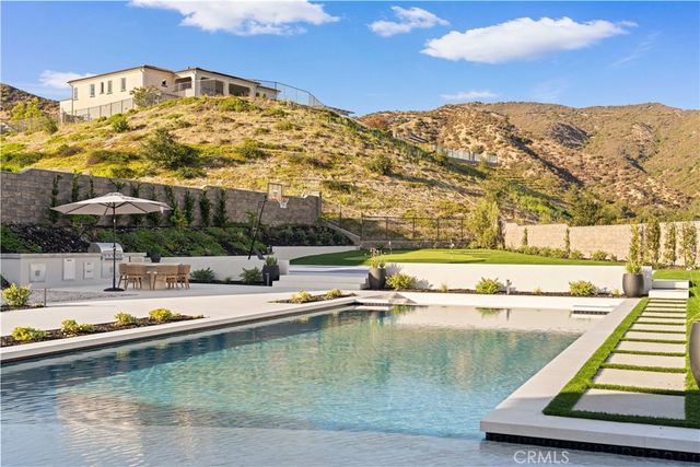 18472 Boulder Bluff, Silverado, CA 92676