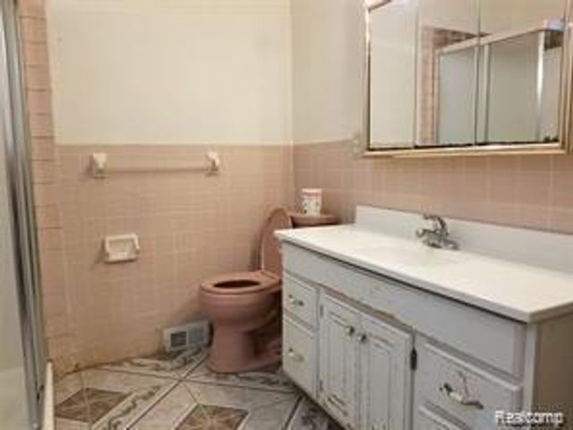 2655 Whalen Street, Hamtramck, MI 48212