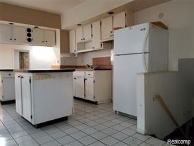 2655 Whalen Street, Hamtramck, MI 48212