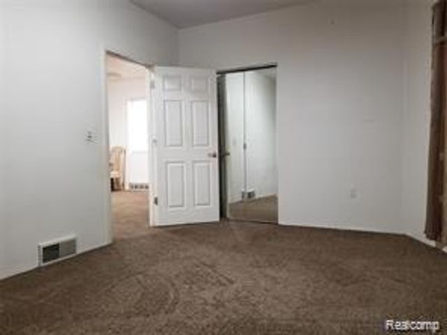 2655 Whalen Street, Hamtramck, MI 48212