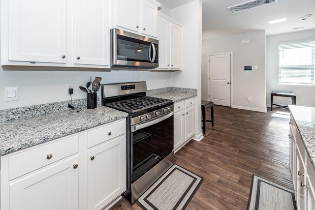 179 Cloverleaf Street, Summerville, SC 29483