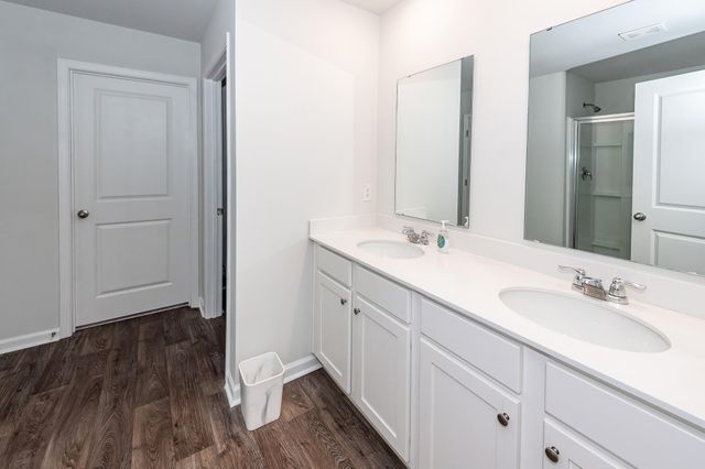 179 Cloverleaf Street, Summerville, SC 29483