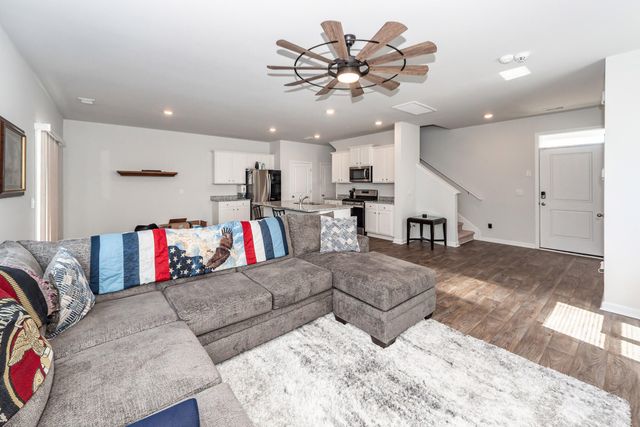 179 Cloverleaf Street, Summerville, SC 29483
