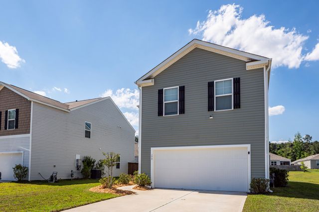 179 Cloverleaf Street, Summerville, SC 29483