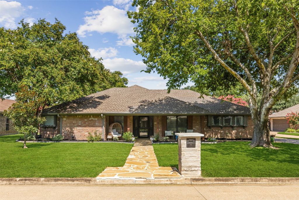 3 Brookfield Court, Trophy Club, TX 76262