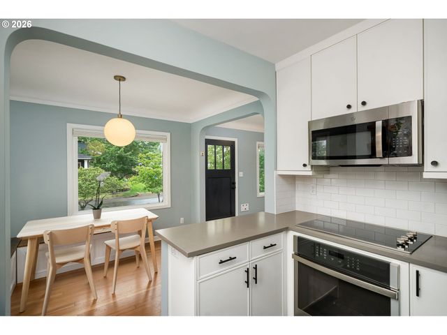 7716 N MCKENNA Ave, Portland, OR 97203