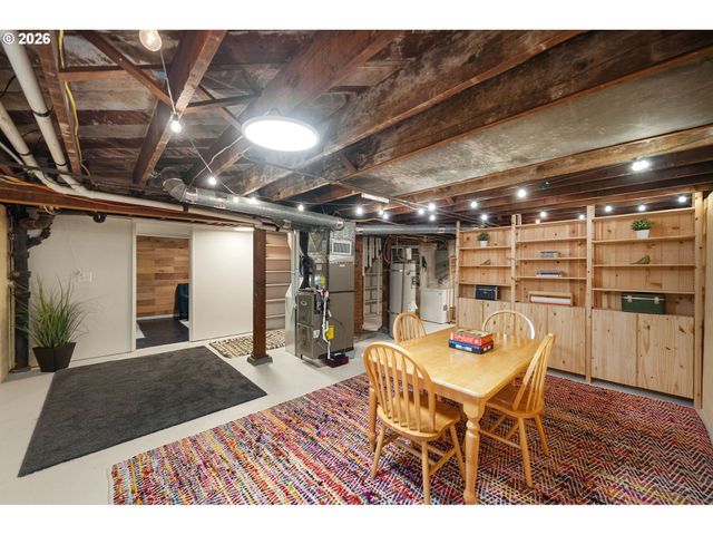 7716 N MCKENNA Ave, Portland, OR 97203
