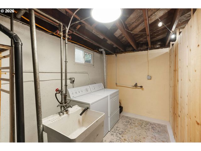 7716 N MCKENNA Ave, Portland, OR 97203