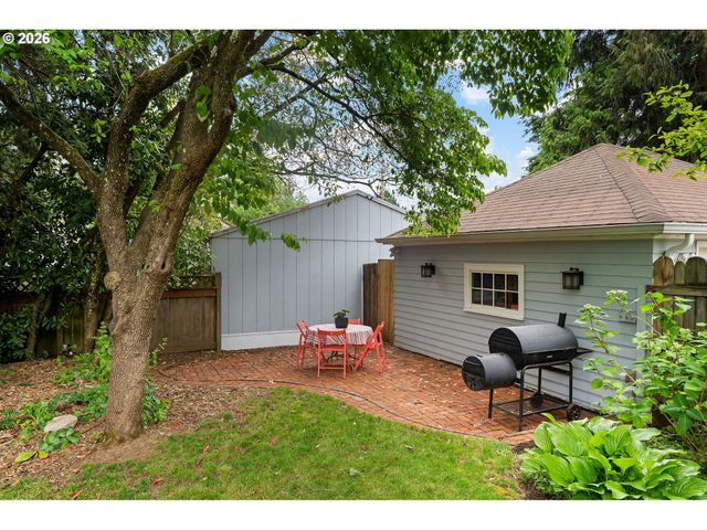 7716 N MCKENNA Ave, Portland, OR 97203
